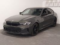 Pogled od napred levo