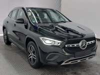 Pogled desno spredaj