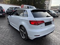 Вид сзади слева