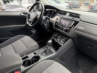 Вид на салон