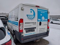 Pogled od pozadi levo