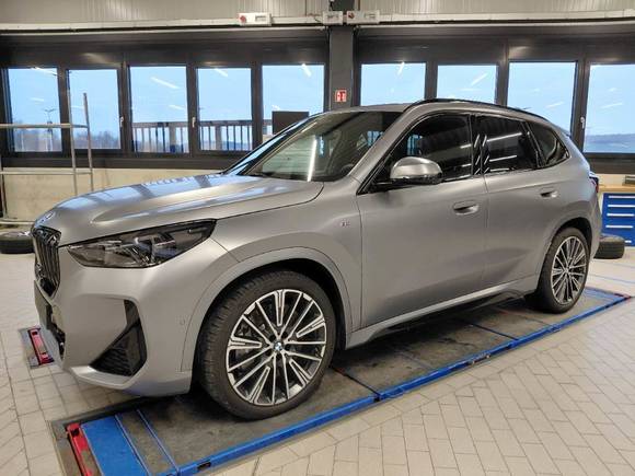 Náhľad spredu zľava