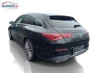 Pogled od pozadi levo