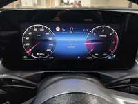 Pohled na přístrojovou desku