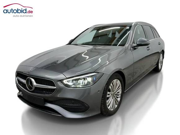 Pogled od napred levo