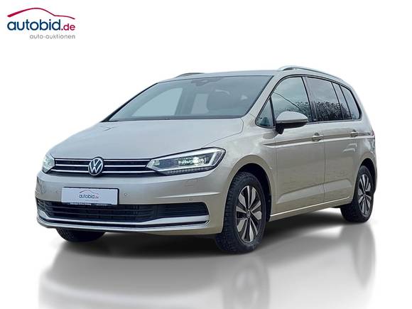 Pogled od napred levo