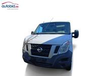 Skats no labās puses priekšā