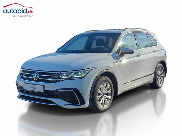 Pogled od napred levo