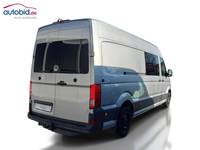 Pogled od pozadi desno