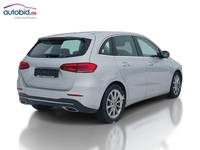 Pogled od pozadi desno