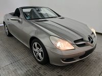 Pogled desno spredaj