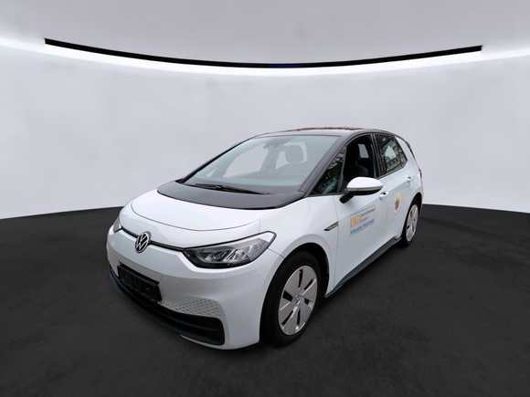 Pogled od napred levo