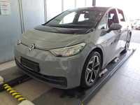 Pogled od napred levo