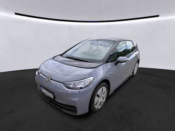 Pogled od napred levo