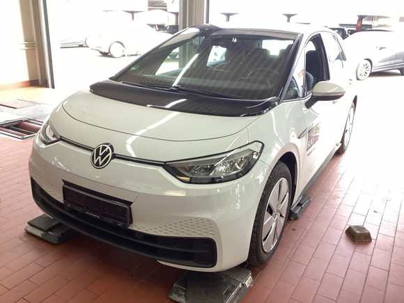 Pogled od napred levo