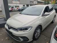 Pogled od napred levo