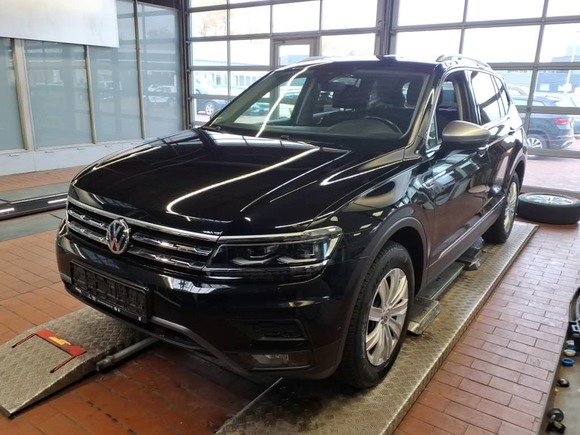 Pogled od napred levo