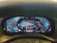 Pohľad na združený prístroj na palubnej doske