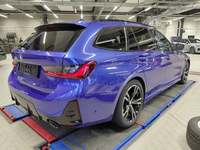 Pogled od pozadi desno