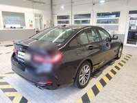 Náhľad zozadu sprava