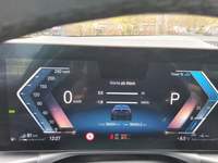 Pohľad na združený prístroj na palubnej doske