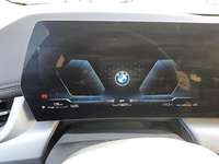 Pohľad na združený prístroj na palubnej doske