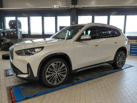 Náhľad spredu zľava