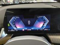 Pohľad na združený prístroj na palubnej doske