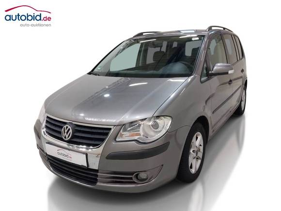 Pogled od napred levo