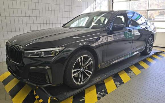 Náhľad spredu zľava