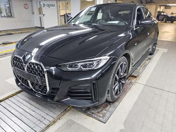 Вид спереди слева