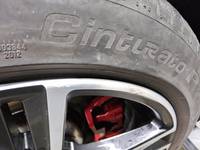 сзади справа