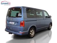 Pogled od pozadi desno