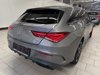 Pogled od pozadi desno