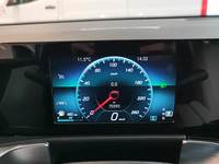 Pogled na kombinovani instrument