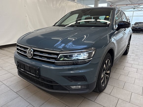 Pogled od napred levo