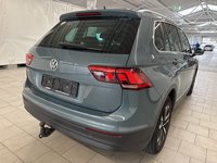 Pogled od pozadi desno