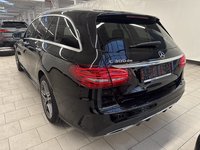 Pogled od pozadi levo