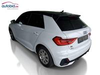 Pogled od pozadi levo