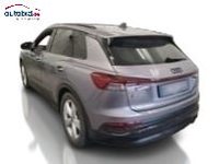 Pogled od pozadi levo