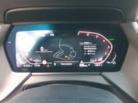 Pohľad na združený prístroj na palubnej doske