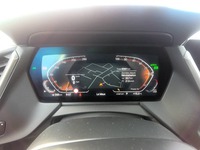 Pohľad na združený prístroj na palubnej doske