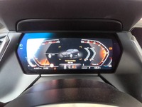 Pohľad na združený prístroj na palubnej doske