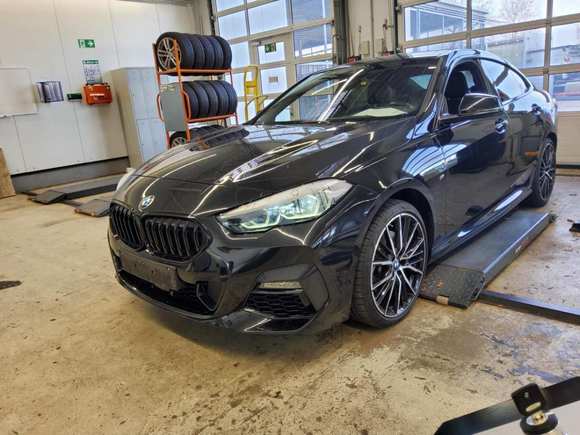 Náhľad spredu zľava