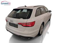 Pogled od pozadi desno