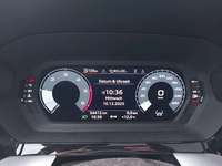 Pohled na přístrojovou desku