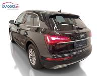 Pogled od pozadi levo