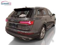 Pogled od pozadi desno