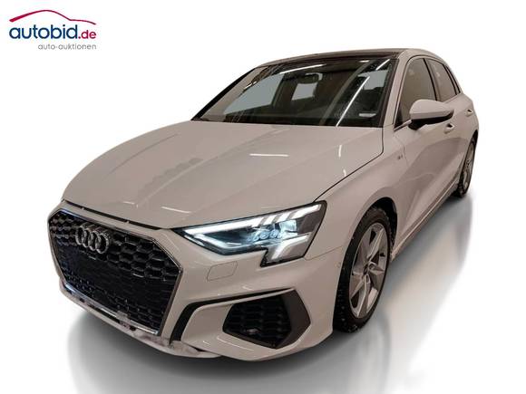 Pogled od napred levo