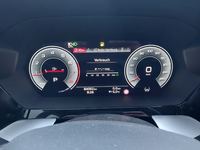 Pogled na kombinovani instrument